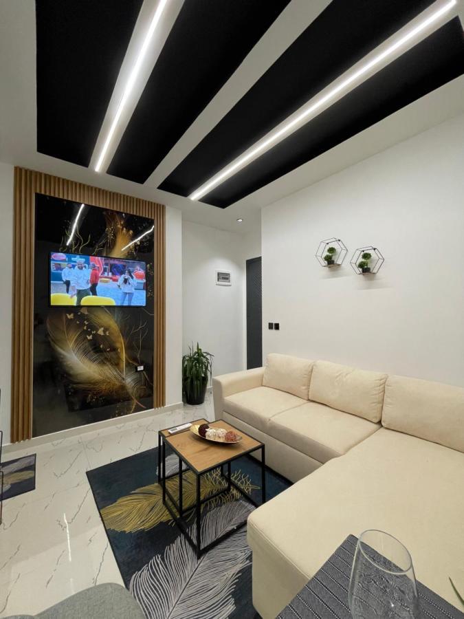 Sueno Apartments & Suites Tirana Esterno foto