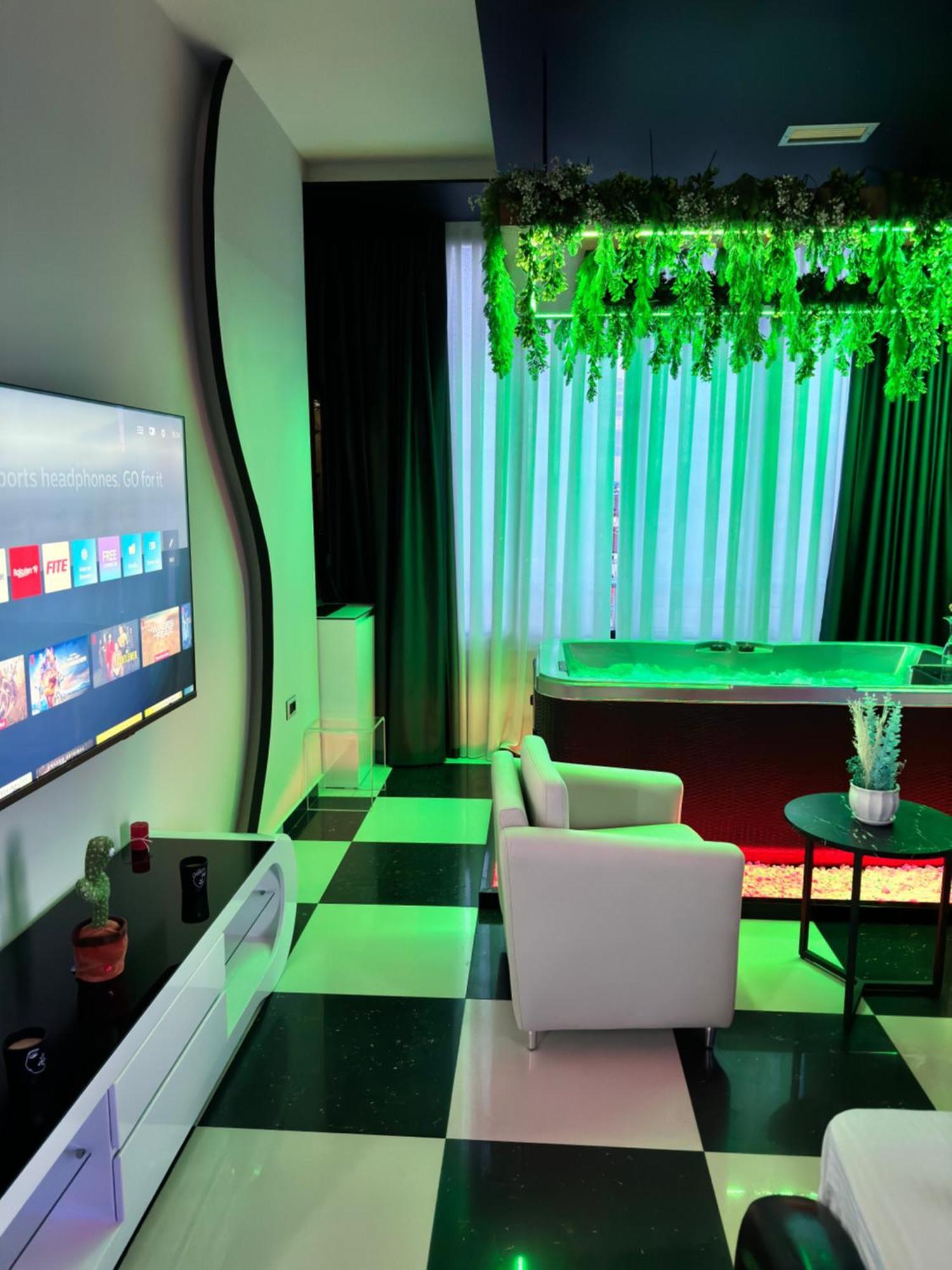 Sueno Apartments & Suites Tirana Esterno foto