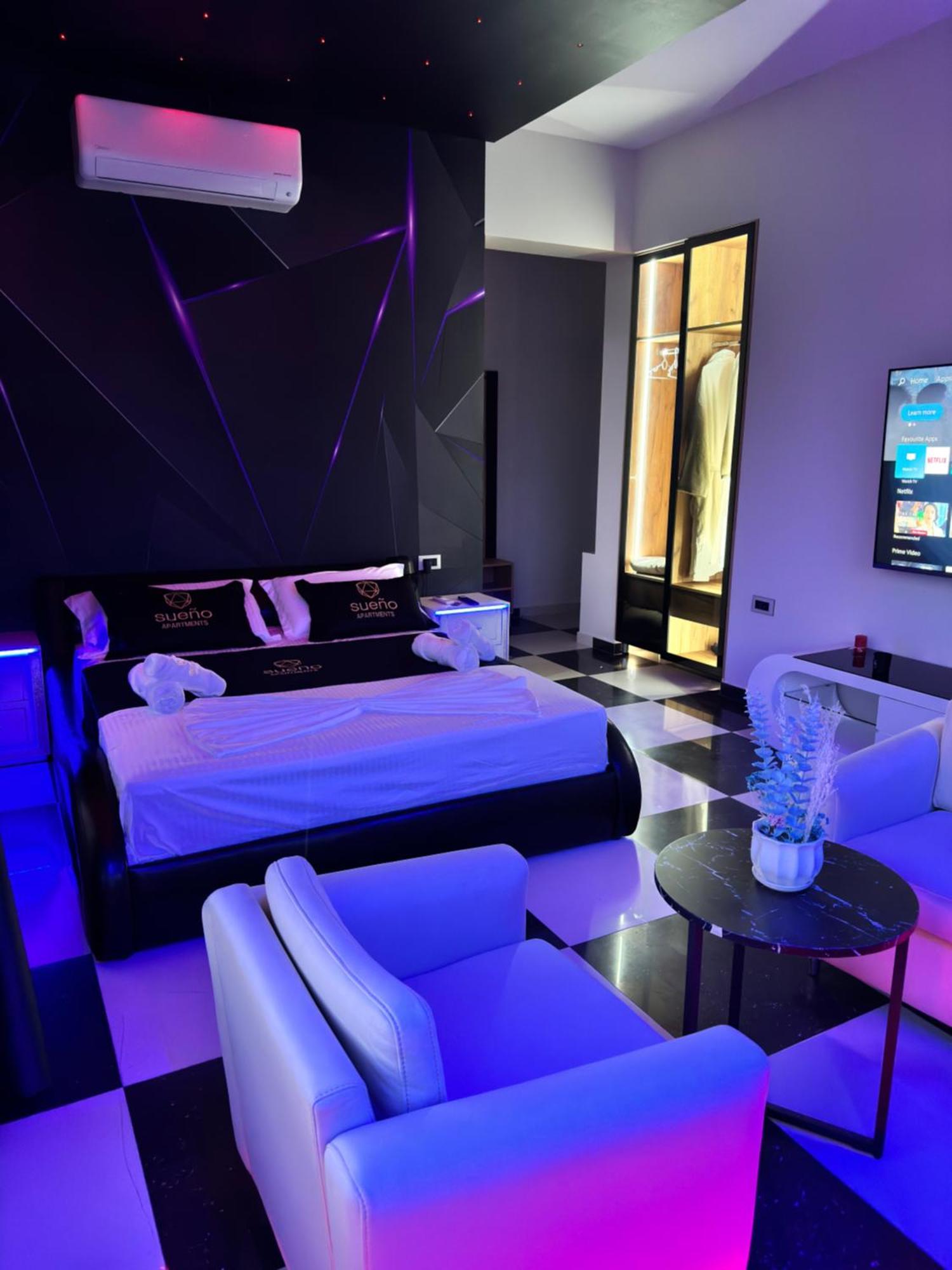 Sueno Apartments & Suites Tirana Esterno foto