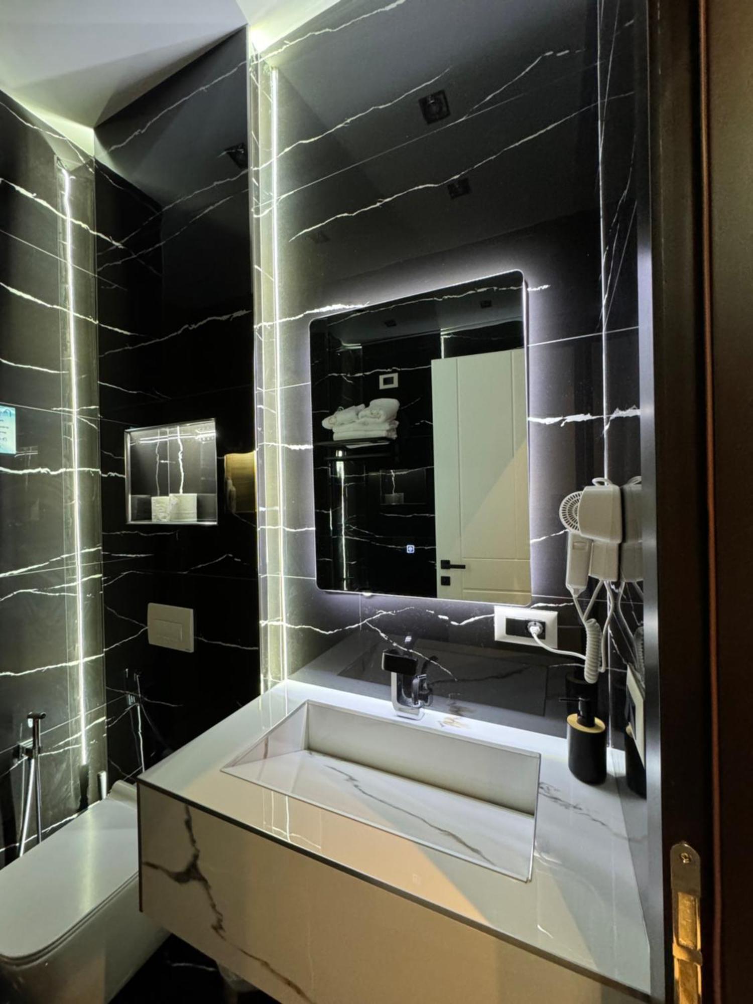 Sueno Apartments & Suites Tirana Esterno foto
