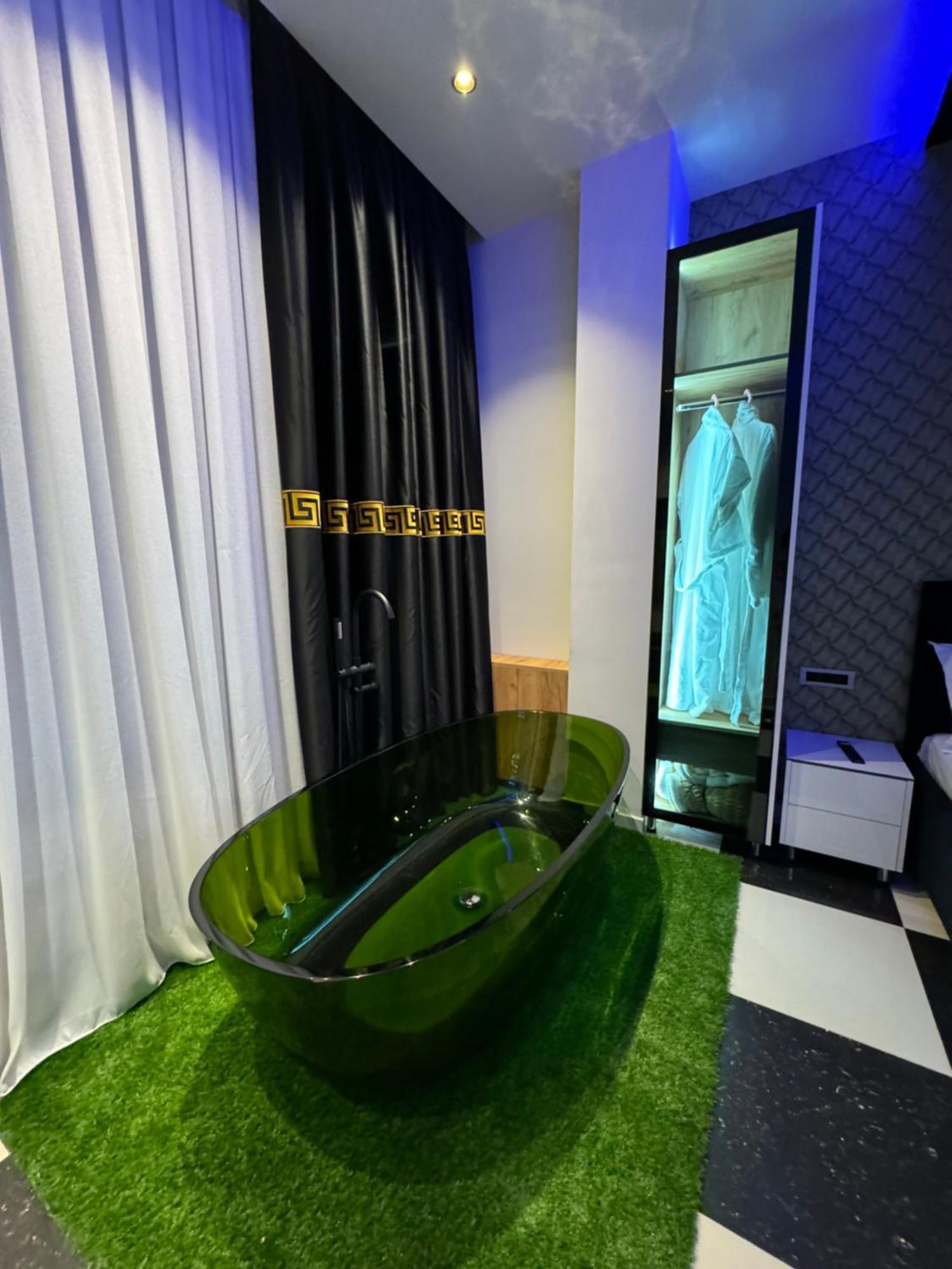 Sueno Apartments & Suites Tirana Esterno foto